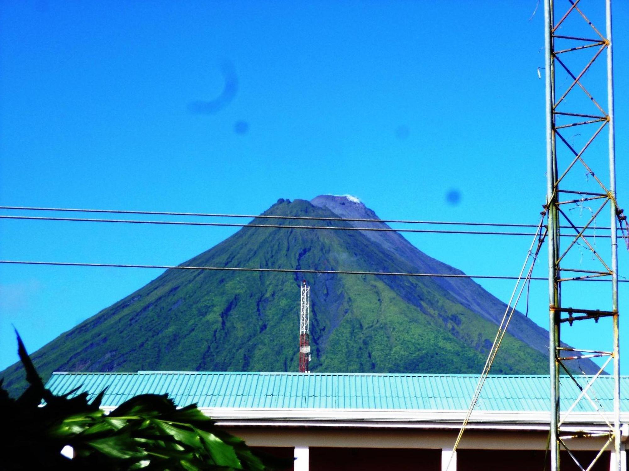 Ostello Poshtel Arenal La Fortuna Esterno foto