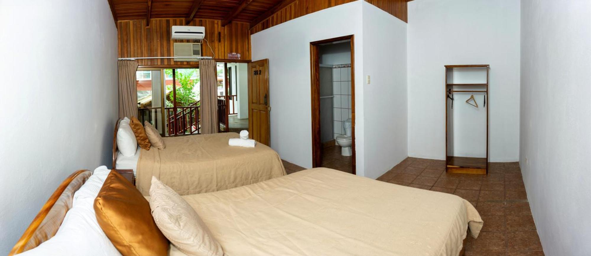 Ostello Poshtel Arenal La Fortuna Esterno foto