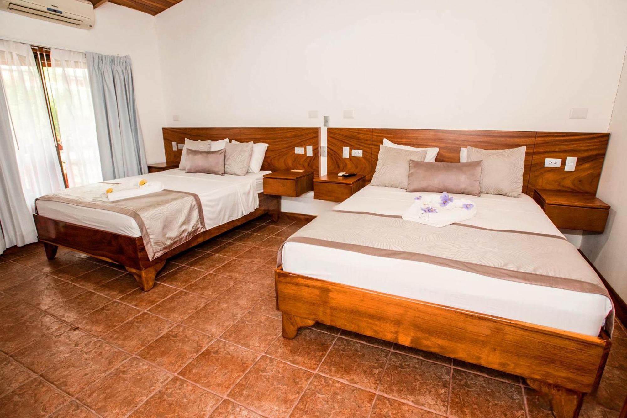 Ostello Poshtel Arenal La Fortuna Esterno foto