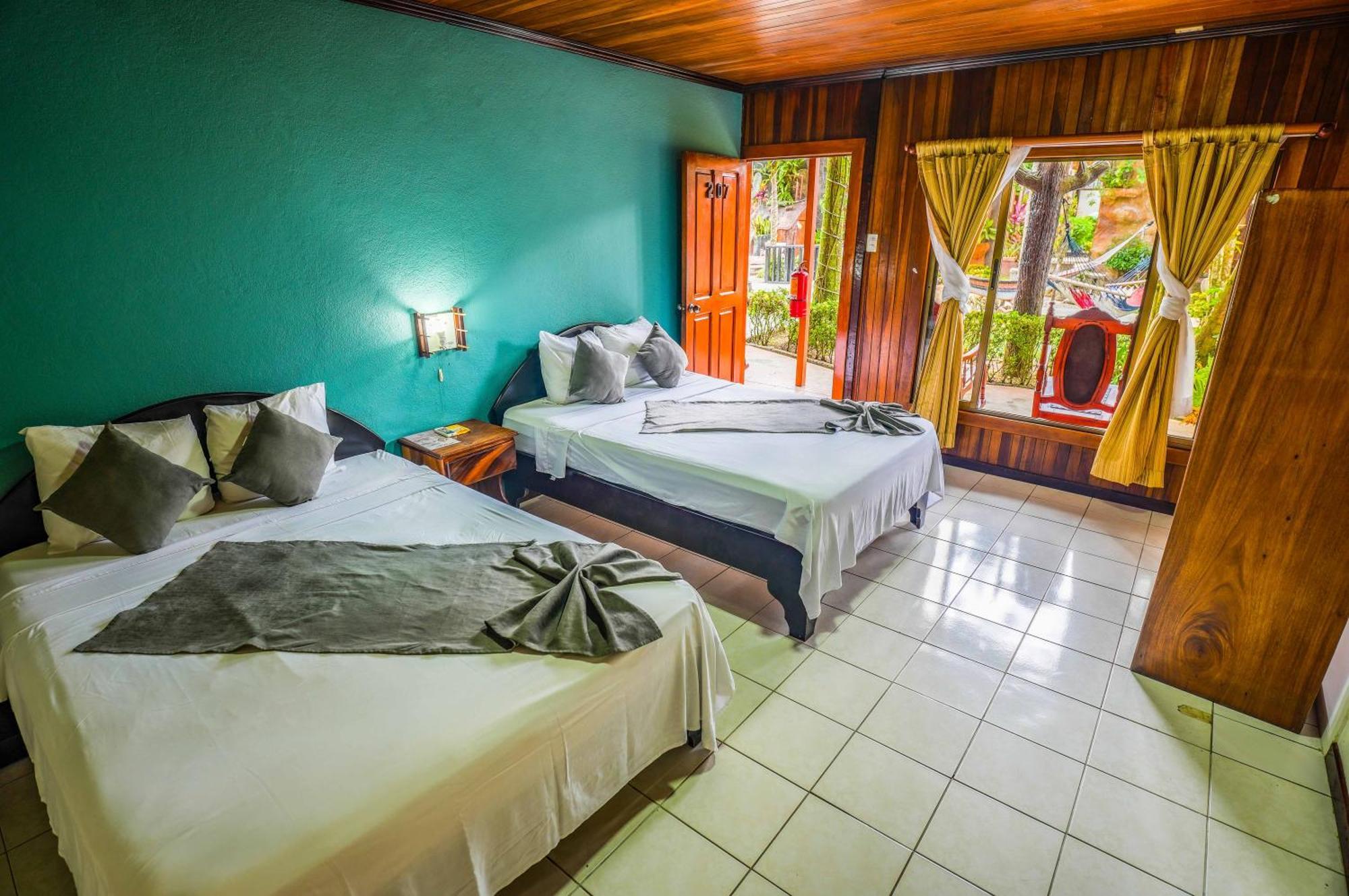 Ostello Poshtel Arenal La Fortuna Esterno foto