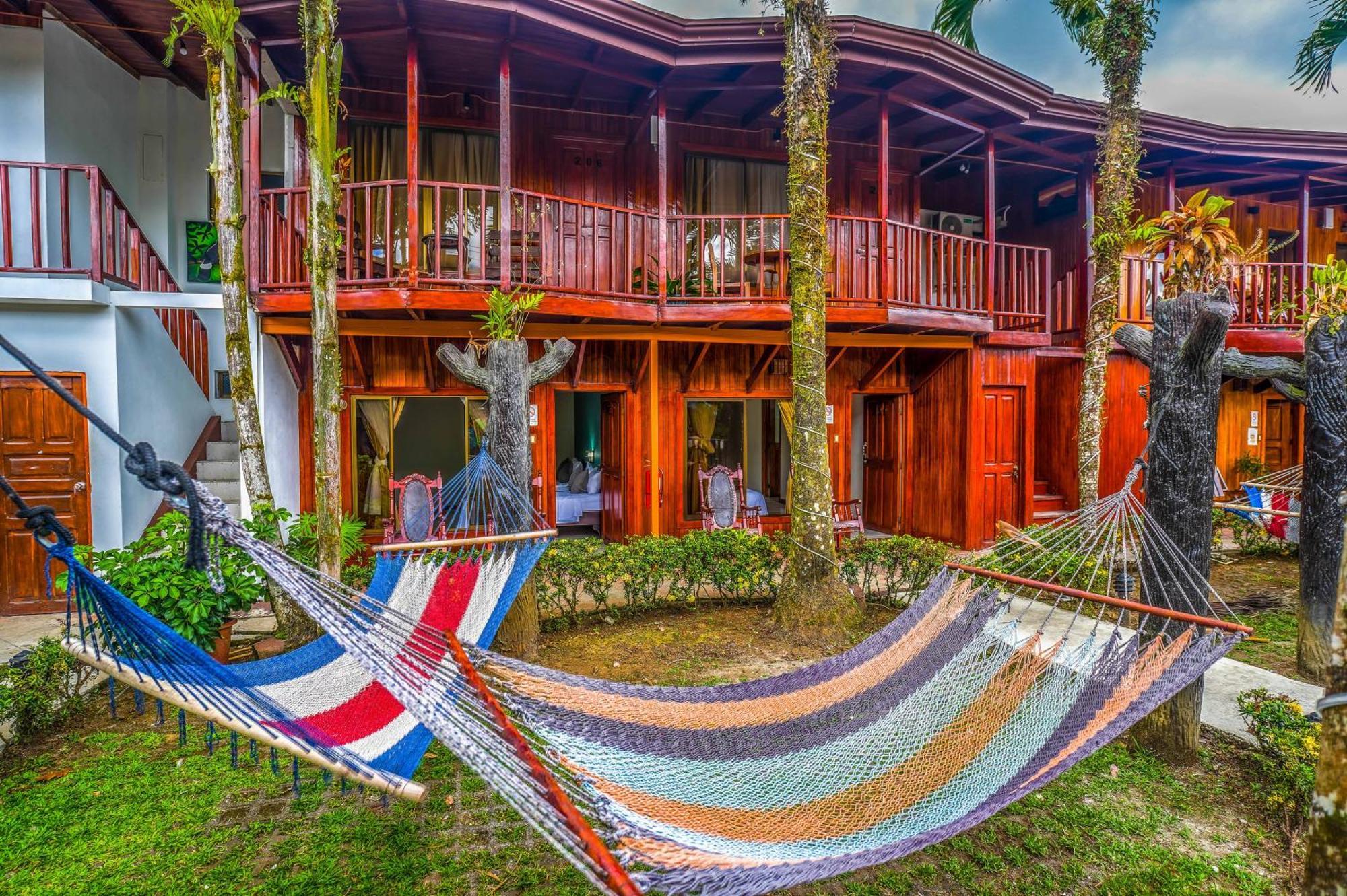 Ostello Poshtel Arenal La Fortuna Esterno foto
